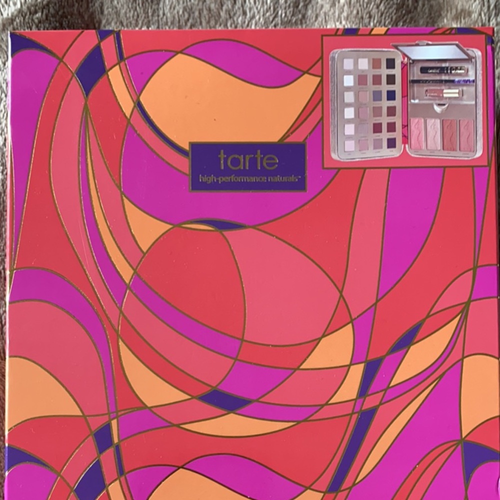 Tarte - Holiday Makeup Set. NWB